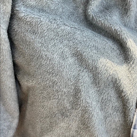 L.L. Bean COZY Lined Flannel Pink Gray and White Size L Jacket/ Shirt - Picture 2 of 16